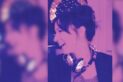 Béatrice Ardisson lors d’un DJ set, casque sur les oreilles, illustratrice sonore française décédée en 2026.
